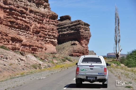 Deixando Los Altares, no interior da Patagônia, rumo a Bariloche, nos Andes, Argentina